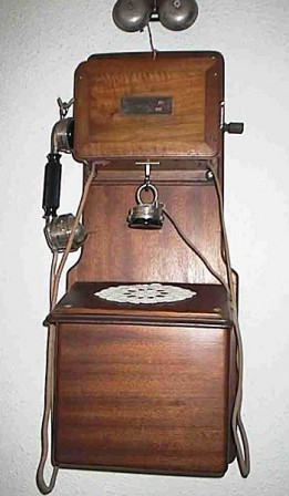 Telephone_Mural_Ancien.jpg